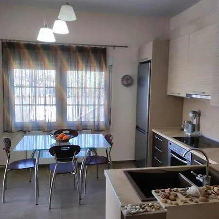 Holiday home Blue Flag Nea Mesagkala
