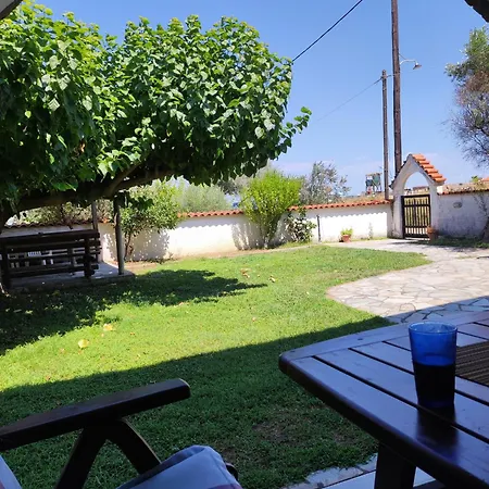 Holiday home Blue Flag Nea Mesagkala